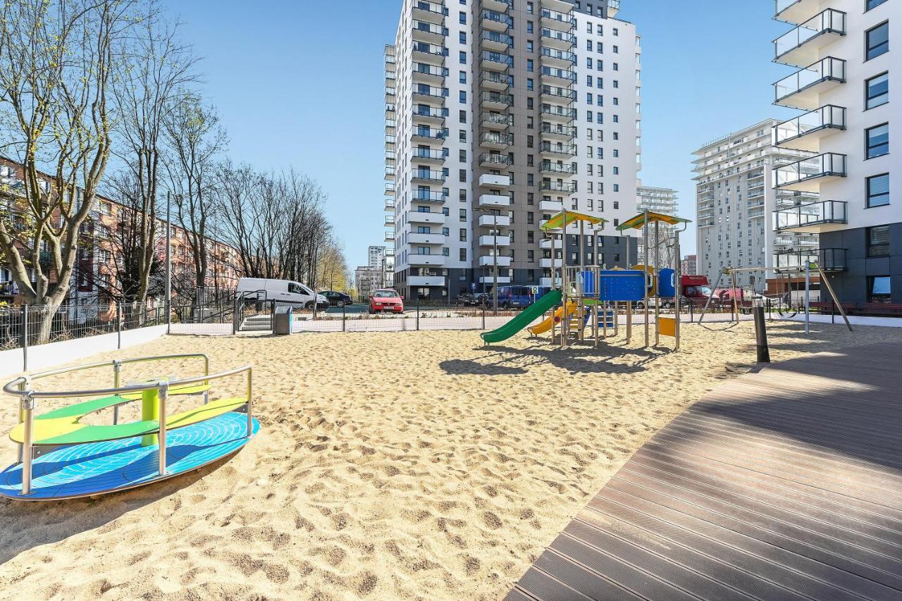 Nadmorskie Spektrum & Parking *